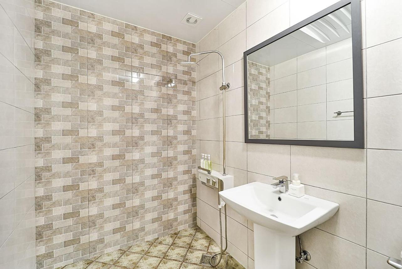 Ciel Mini Hotel Гиеонгджу Екстериор снимка