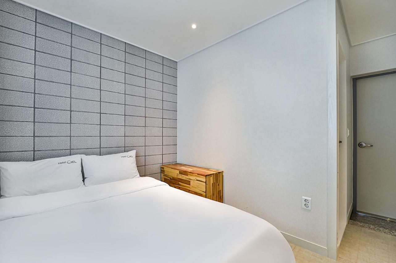 Ciel Mini Hotel Гиеонгджу Екстериор снимка